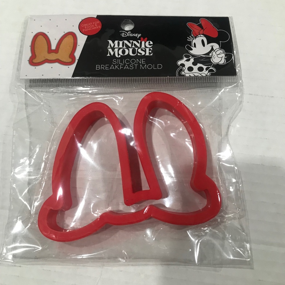Disney Minnie Mouse Bow Silicone Mold, cookware